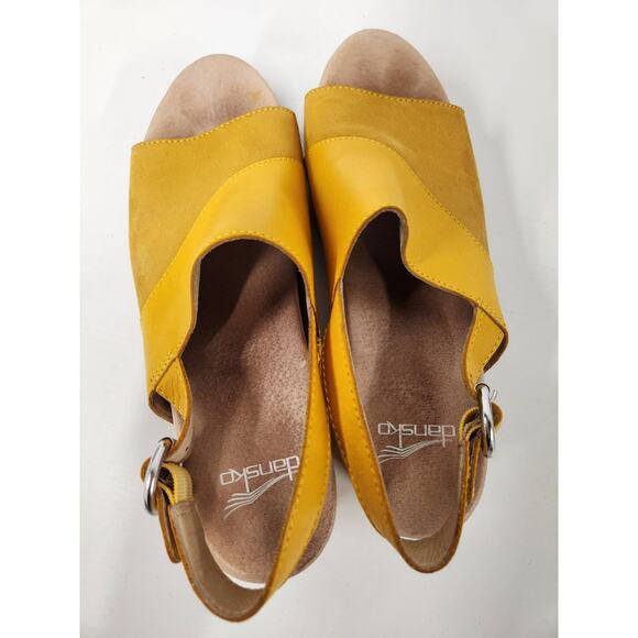 Dansko Women's Madalyn Mango Burnish Leather Clog Sandals, Size 39 (US 8.5) - Picture 4 of 11